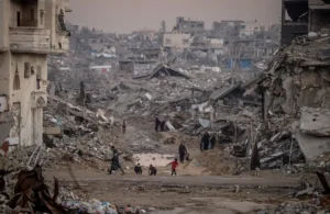 الدفاع المدني في غزة يؤجل انتشال جثامين الضحايا بعد تلقي وعود دعم دولية